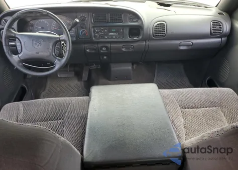 1999 Dodge Ram 1500 из США, поврежденный, VIN 3B7HC13Z1XG119997